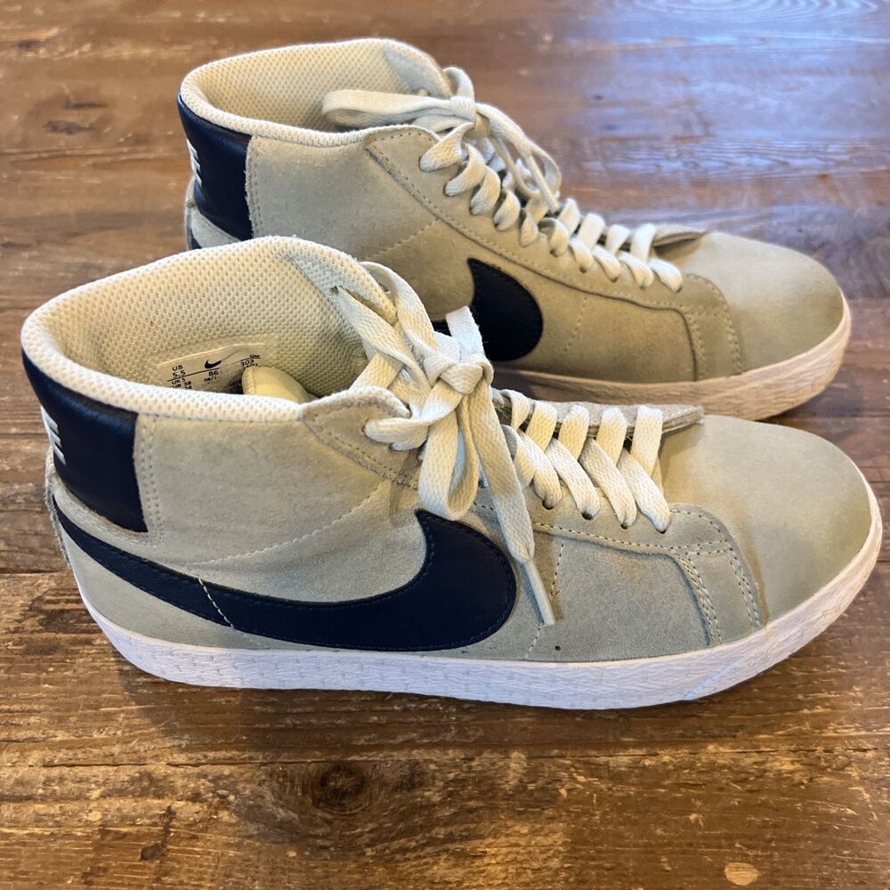 Nike SB Zoom Blazer Mid Mint Barley Green 864349-303 Men’s Size 5.5 EUC